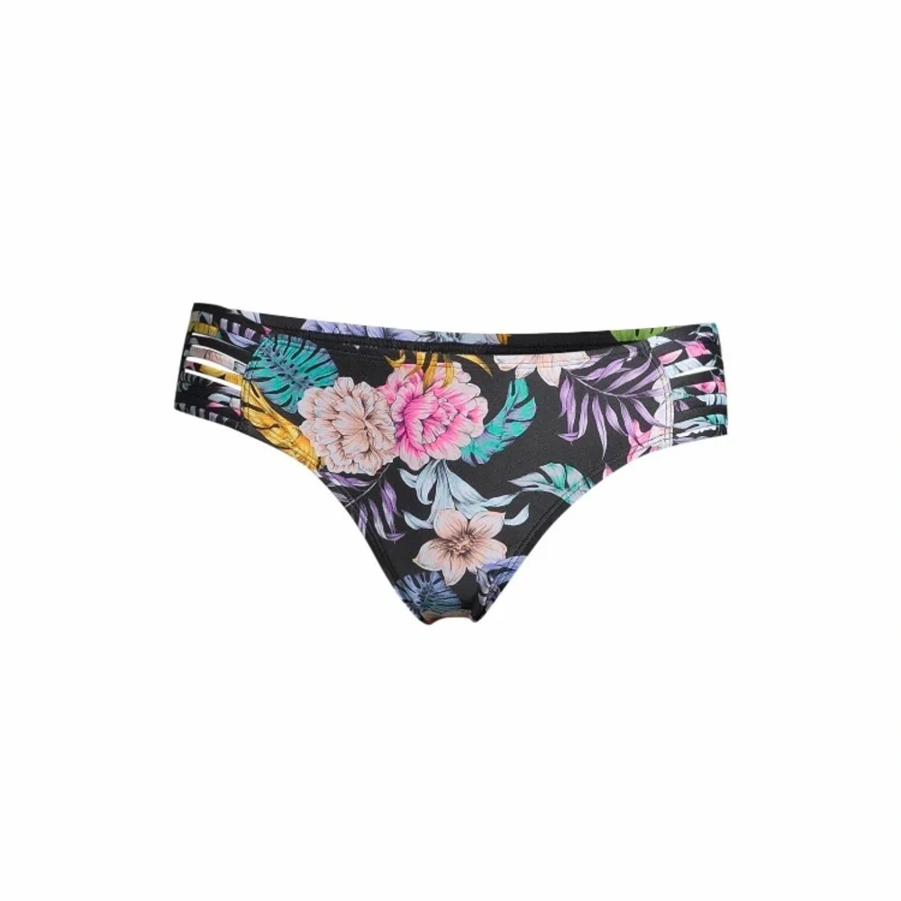New NO BOUNDARIES HIPSTER FLOWER JUNIORS BOTTOM size M (7-9)